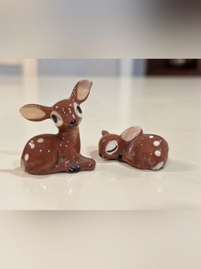 Vintage Hagen Renaker Mini Fawns Sitting And Sleeping Brown Spotted Deers